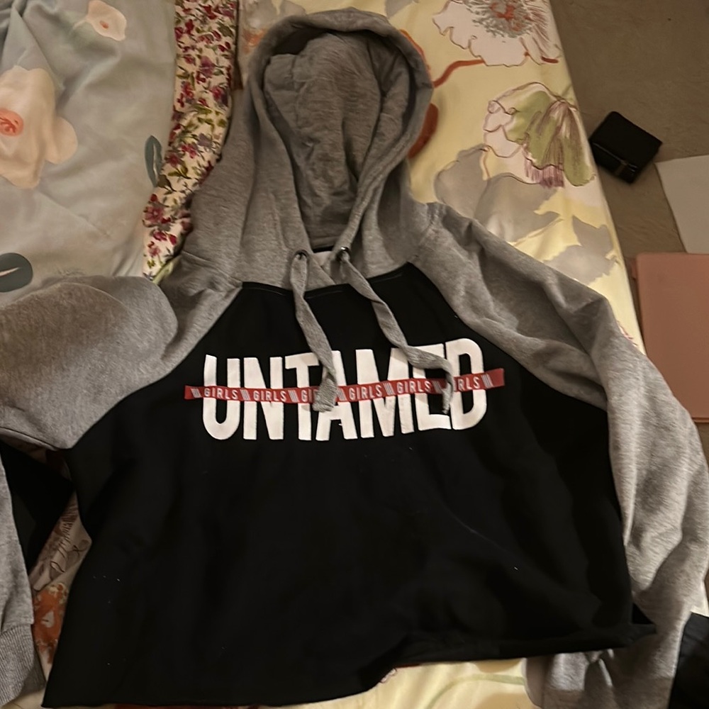Ardene Black and Gray Untamed Hoodie